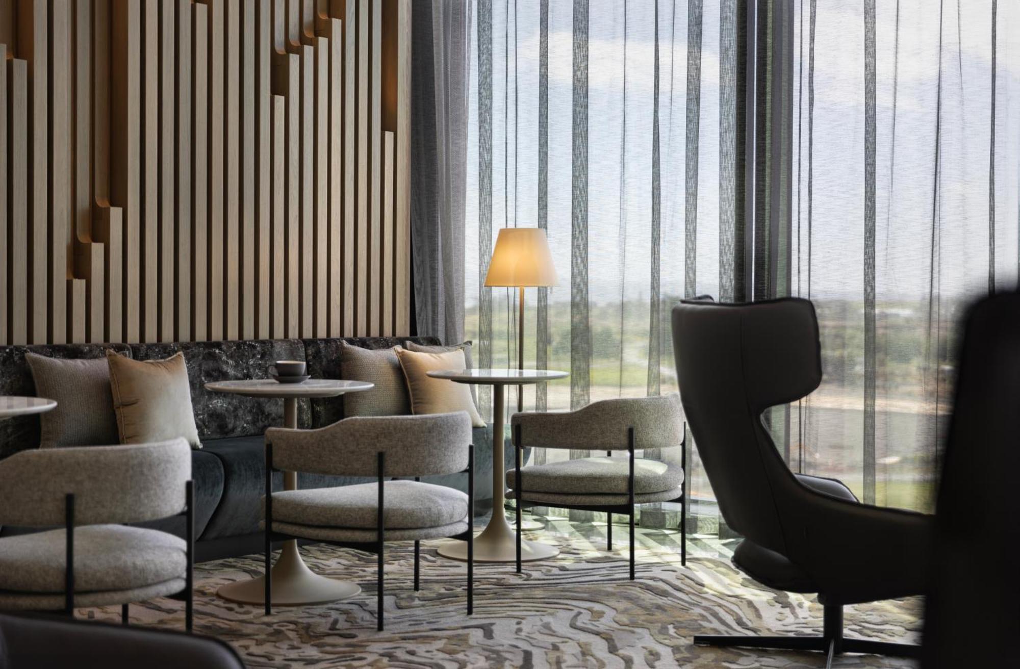 מלון Pullman Auckland Airport מראה חיצוני תמונה The Club Lounge at the Westin Hyderabad
